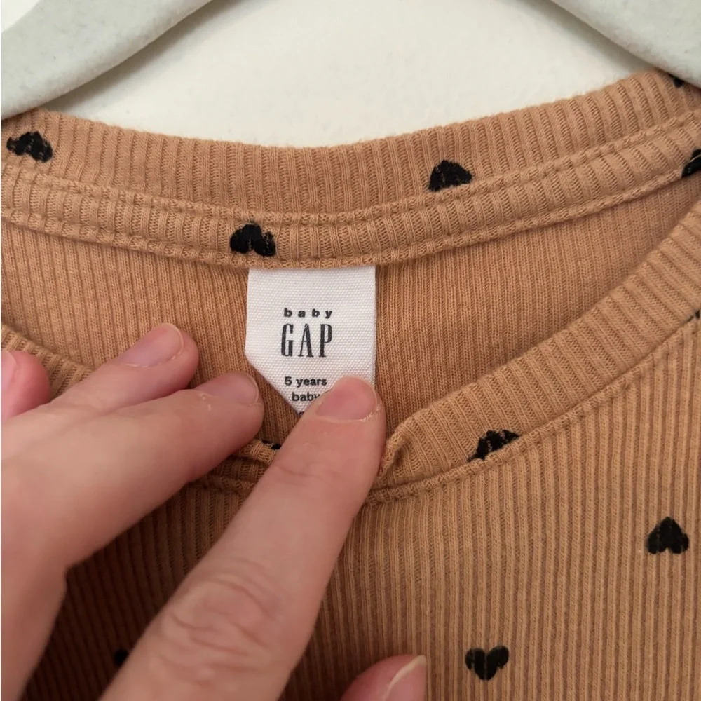 GAP Baby Ribbed Tan Heart Long Sleeve Top